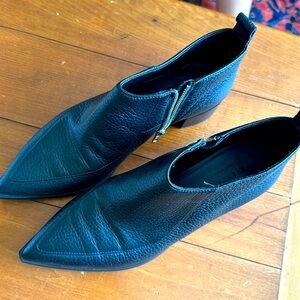 Everlane Extra Low Cut Boss Boot